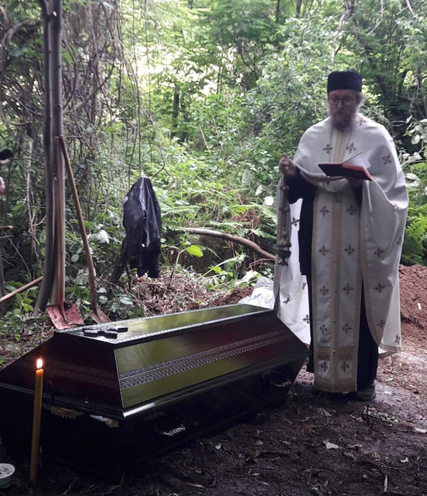 У Дечанима сахрањен Бошко Ћирић, једини Србин из овог града